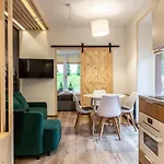 Apartman Udanypobyt Przy Dolinach C I D