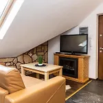 Udanypobyt Przy Dolinach C I D Apartman