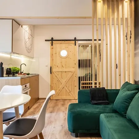 Udanypobyt Przy Dolinach C I D