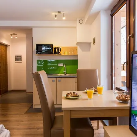 Апартаменты Udanypobyt Przy Dolinach C I D *