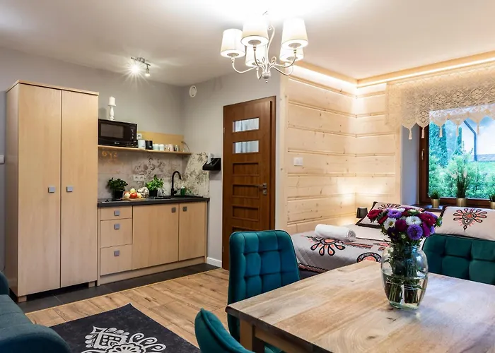 Udanypobyt Przy Dolinach C I D