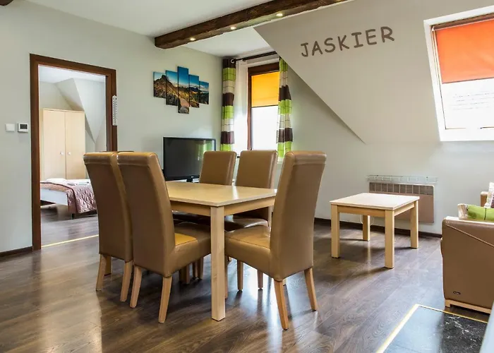 Udanypobyt Przy Dolinach C I D דירה