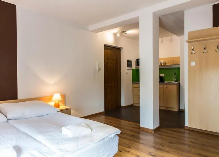 Udanypobyt Przy Dolinach C I D