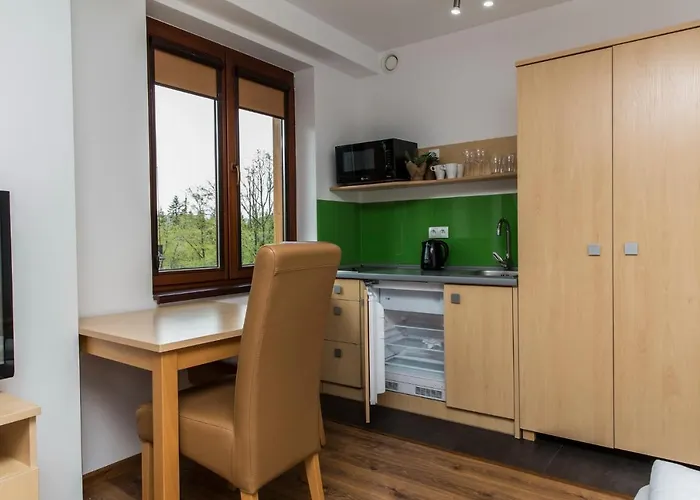 Udanypobyt Przy Dolinach C I D